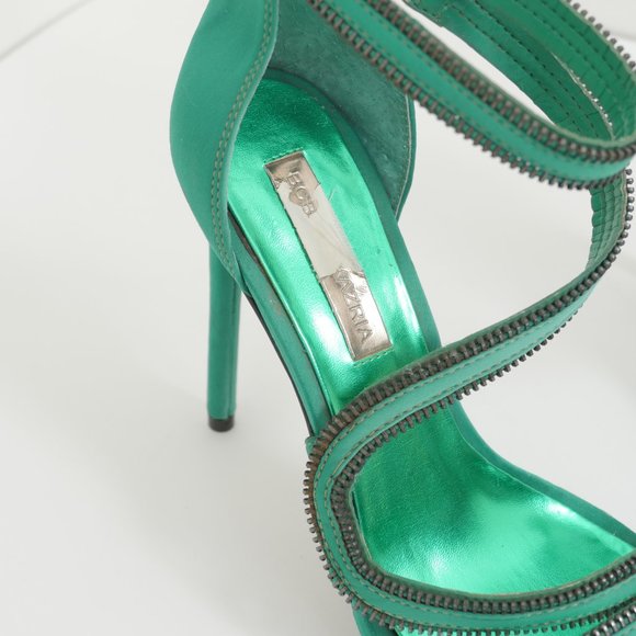 BCBGMaxAzria Green Satin Zipper Detail Size 7 1/2 B Strappy High Heel Shoes - Picture 9 of 13
